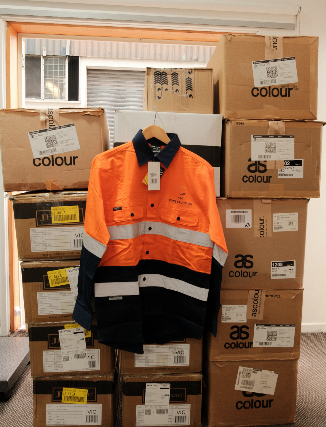 Bulk Construction Workwear With Your Logo Printed | Kiwi Crew Custom Clothing